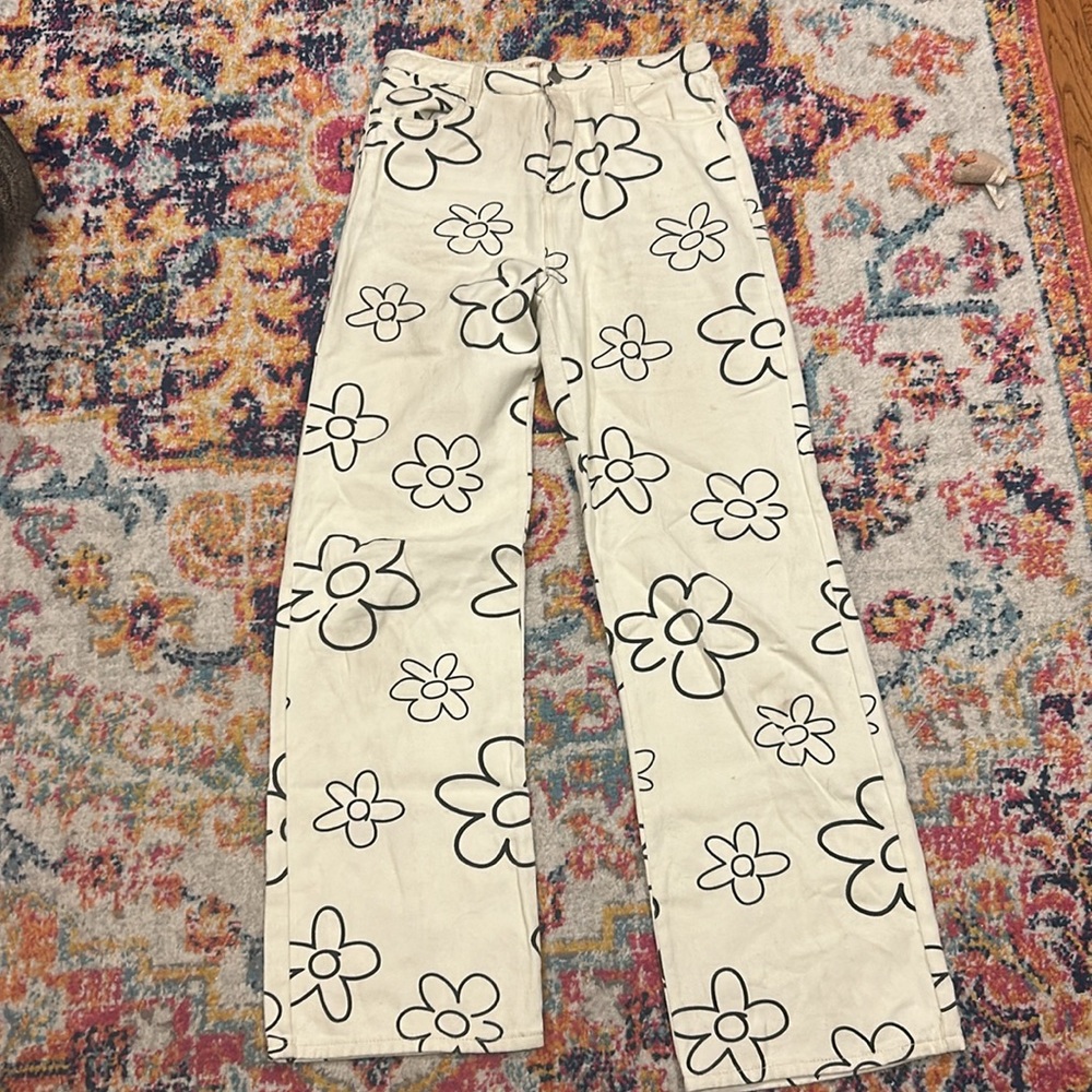 Black and White Flower Print Jeans
